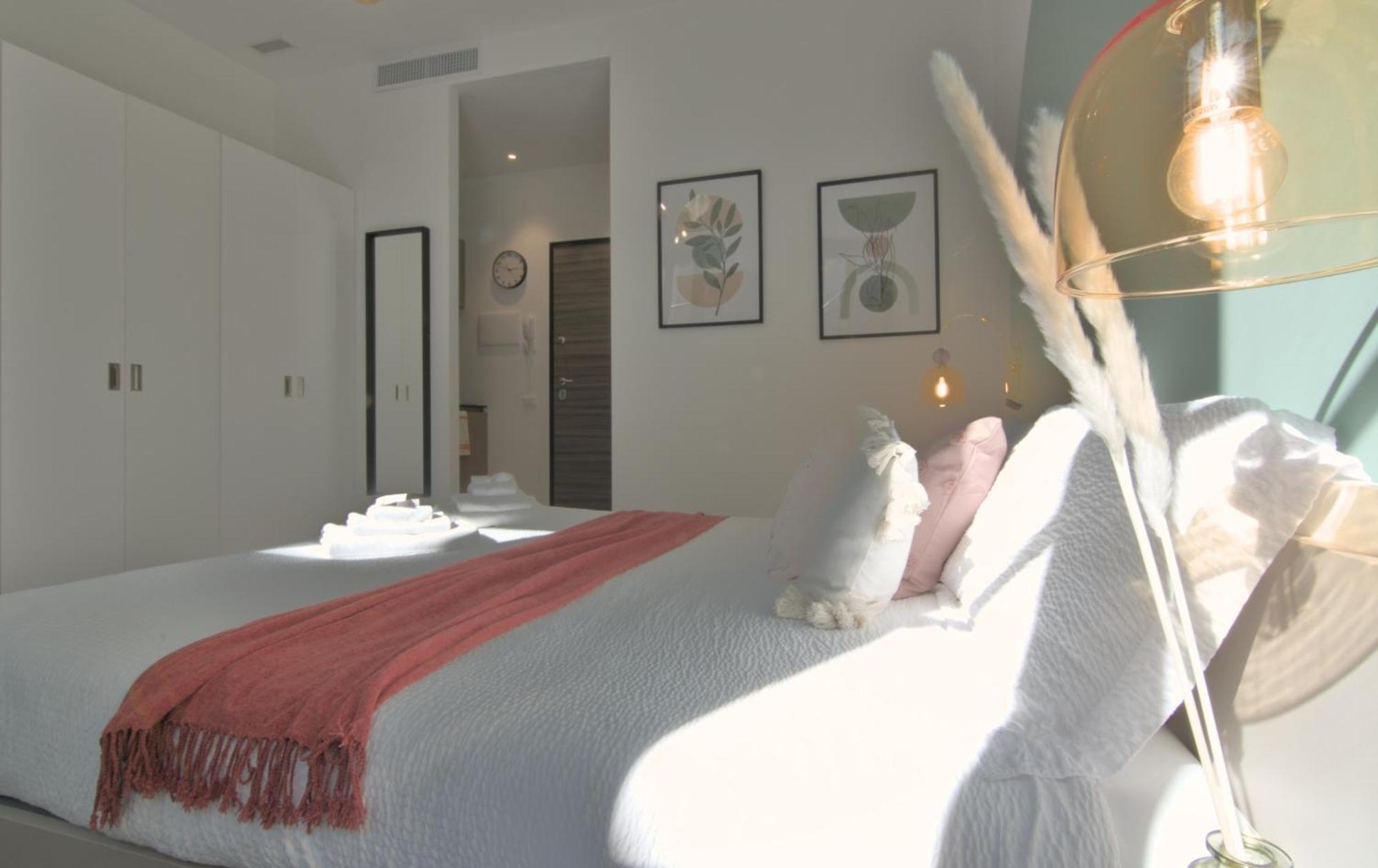Ca Del Lasco - Modern Apartments In Classic Villa Bellano Exterior photo